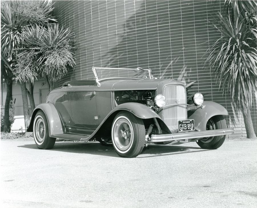  Ford Roadster Full Fendered Hot Rod 1932 года  (фото 1 из 4)